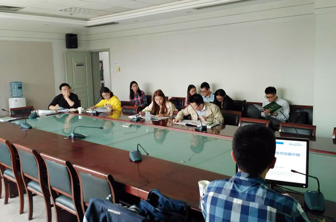 陜西西北大學(xué)服務(wù)周2.jpg 陜西西北大學(xué)服務(wù)周2.jpg